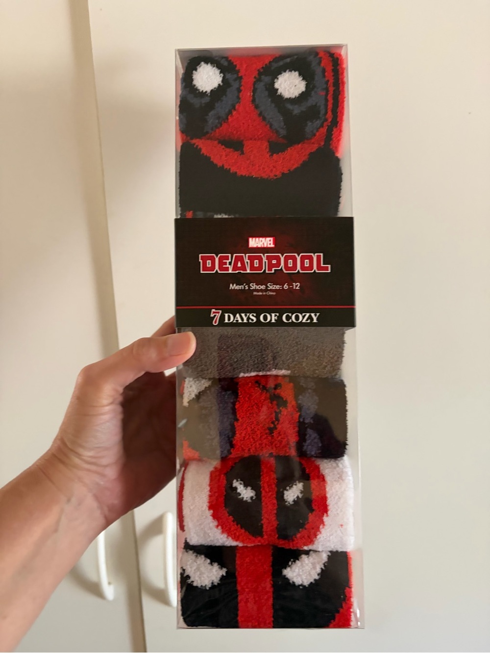 Marvel Deadpool Men's Crew Socks - Red, Black & White (7 Pack)